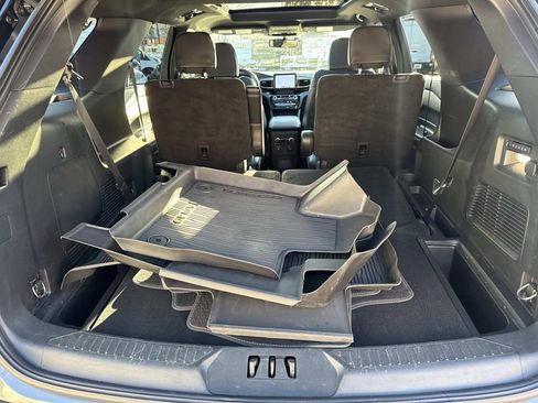 Used 2022 Ford Explorer ST w/ Equipment Group 401A image 8