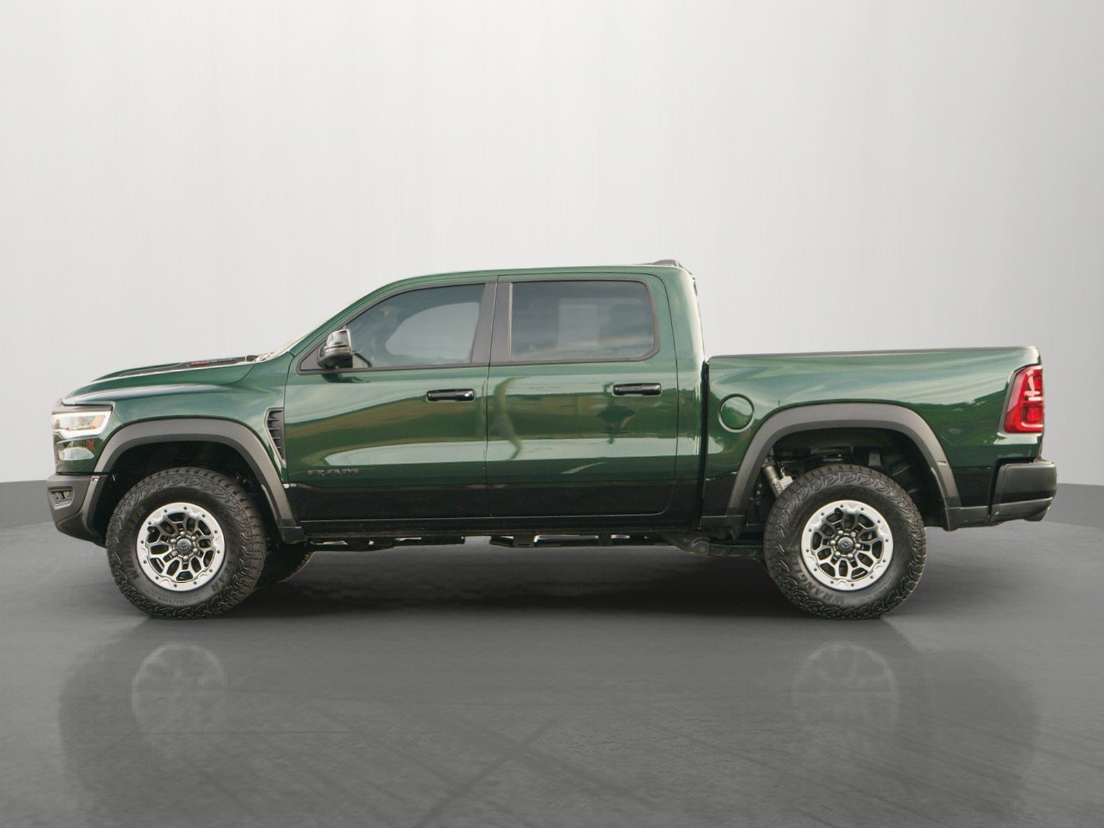 Used 2026 RAM 1500 RHO w/ RHO Level 1 Equipment Group AWD/4WD image 4