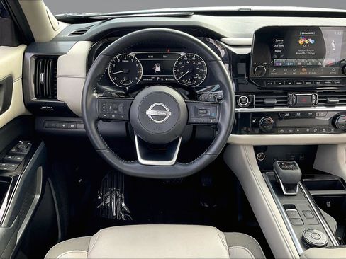 Certified 2023 Nissan Pathfinder SL w/ SL Premium Package image 5