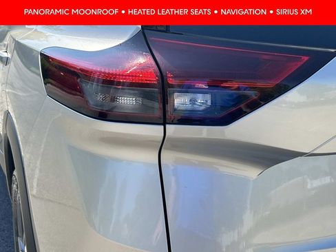 Certified 2025 Nissan Rogue SL w/ Tech Package AWD/4WD image 13