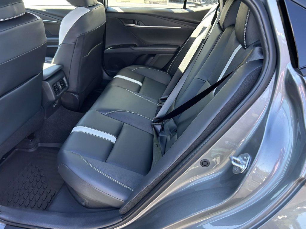 New 2027 Toyota Camry SE FWD image 12