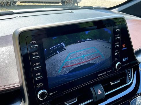 Used 2019 Toyota C-HR Limited FWD image 23