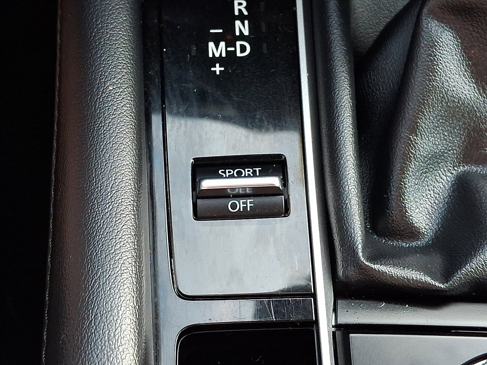 Used 2024 MAZDA MAZDA3 s FWD image 23