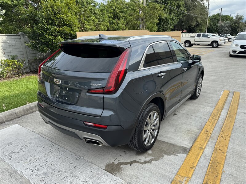 Used 2021 Cadillac XT4 Premium Luxury FWD image 5