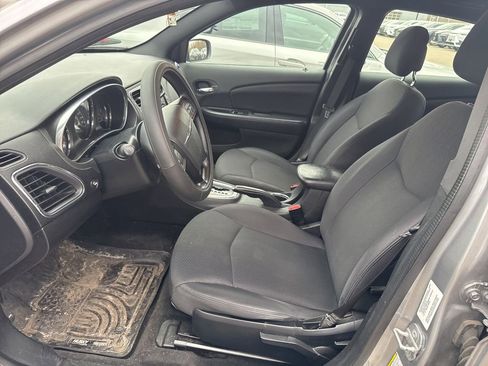 Used 2013 Chrysler 200 LX image 14