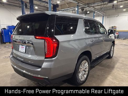 Used 2023 GMC Yukon SLT w/ SLT Premium Package image 7