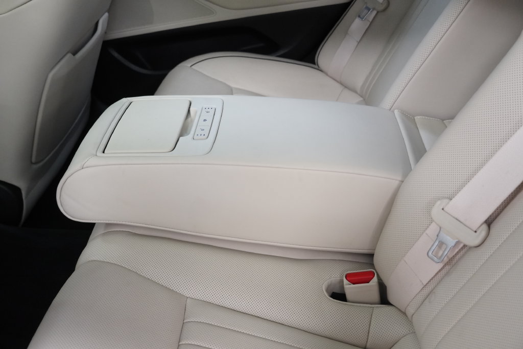 Used 2018 Genesis G80 5.0 Ultimate AWD/4WD image 28