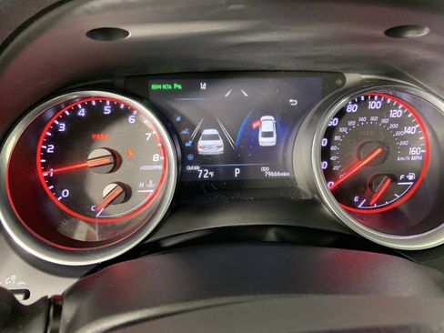 Used 2018 Toyota Camry XSE image 10