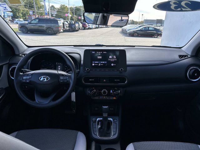 Certified 2023 Hyundai Kona SE w/ Cargo Package AWD/4WD image 17