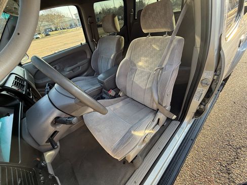 Used 2002 Toyota Tacoma PreRunner image 18