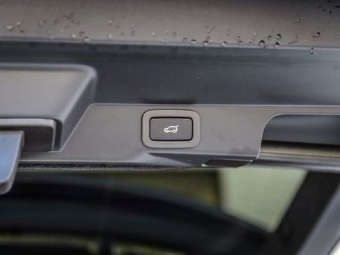 Used 2020 Land Rover Range Rover Sport HST AWD/4WD image 12