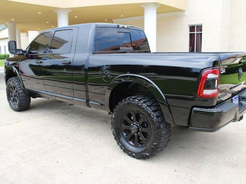 Used 2019 RAM 2500 Laramie w/ Night Edition AWD/4WD image 11