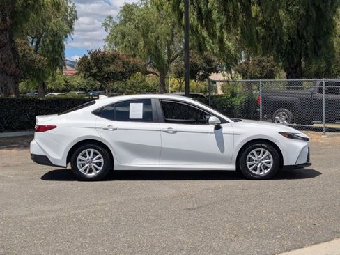 Used 2025 Toyota Camry LE FWD image 4