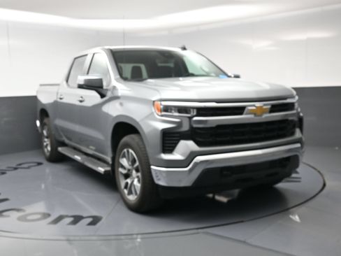 Used 2026 Chevrolet Silverado 1500 LT AWD/4WD image 3