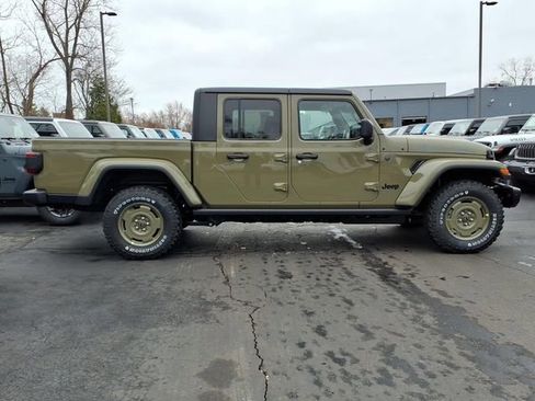 New 2026 Jeep Gladiator Willys AWD/4WD image 2