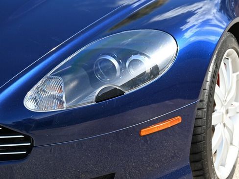Used 2005 Aston Martin DB9 Coupe RWD image 8