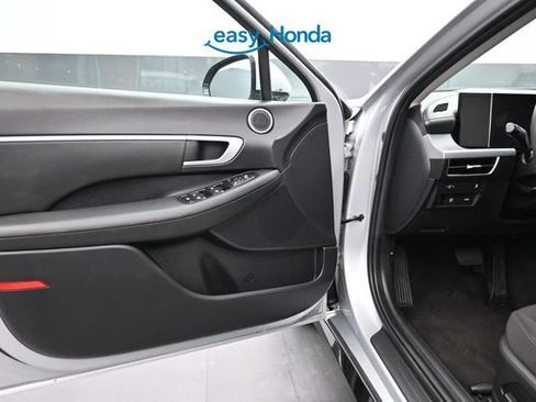 Used 2025 Hyundai Sonata SEL FWD image 17