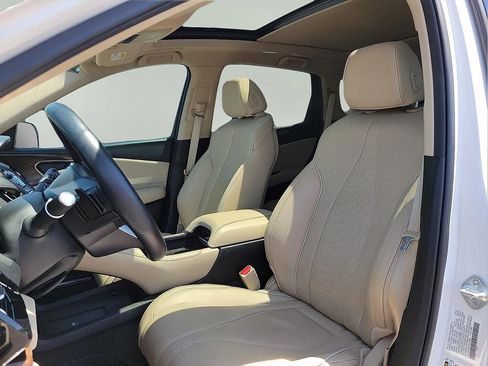 Used 2023 Acura RDX AWD w/ Advance Package image 11