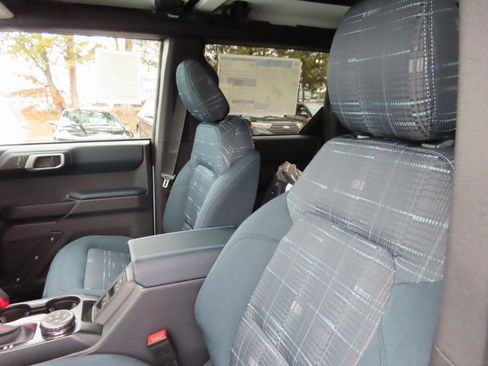 New 2025 Ford Bronco Heritage Edition image 17