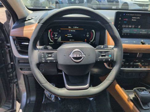 Used 2026 Nissan Rogue Platinum w/ Platinum Premium Package AWD/4WD image 19