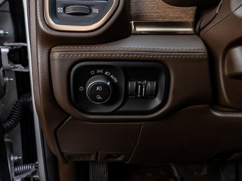 Used 2026 RAM 3500 Longhorn AWD/4WD image 10