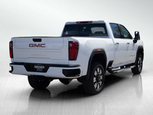Used 2025 GMC Sierra 3500 Denali AWD/4WD image 5