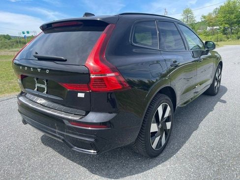 Used 2024 Volvo XC60 T8 Plus w/ Protection Package Premier AWD/4WD image 3