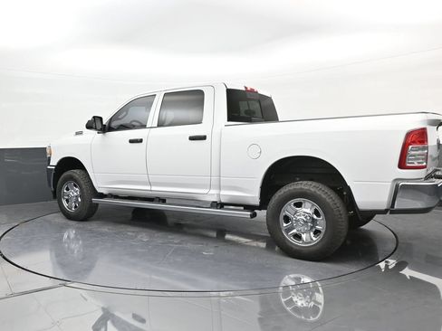 Used 2021 RAM 2500 Tradesman AWD/4WD image 5