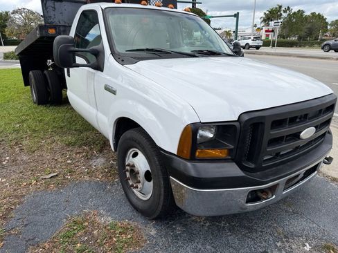 Used 2005 Ford F350 XL image 7