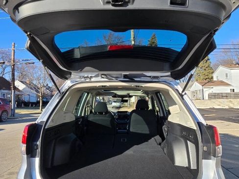 Used 2023 Subaru Forester Premium image 21