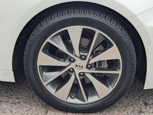 Used 2019 Kia Optima S image 7