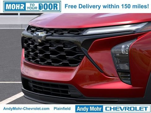 New 2026 Chevrolet Trax LT w/ Sunroof Package FWD image 17