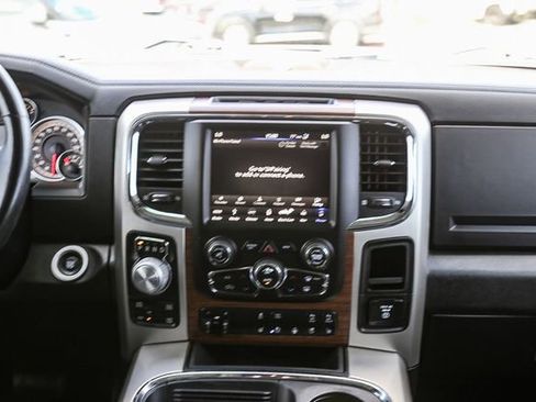 Used 2018 RAM 1500 Laramie w/ Convenience Group AWD/4WD image 14