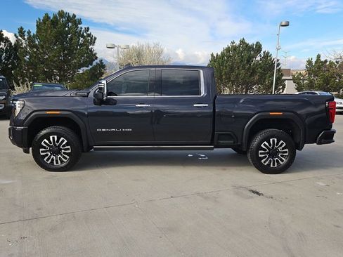 Used 2024 GMC Sierra 3500 Denali Ultimate image 8
