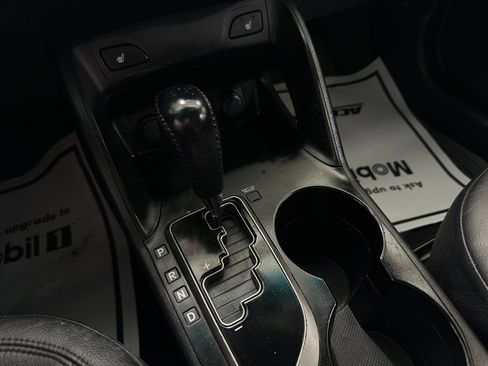 Used 2012 Hyundai Tucson GLS image 16