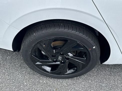 New 2026 Hyundai Elantra Sport FWD image 17