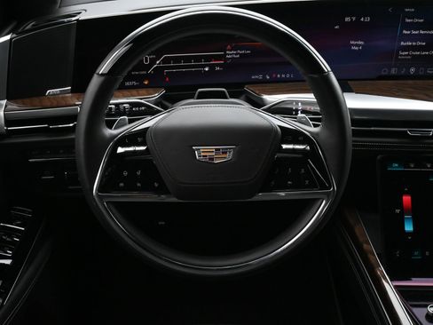 Certified 2025 Cadillac Escalade Sport Platinum w/ LPO, Floor Liner Package AWD/4WD image 10