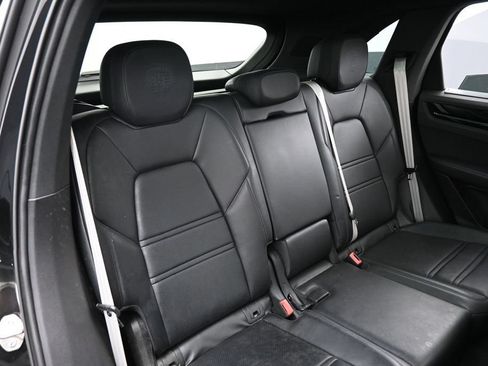 Certified 2023 Porsche Cayenne S Platinum AWD/4WD image 26