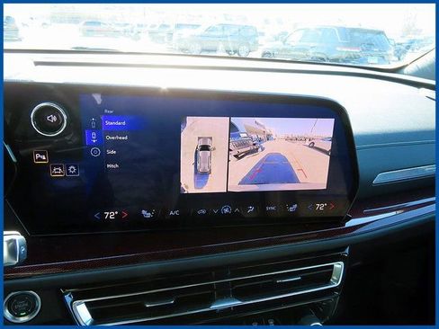 Used 2025 Chevrolet Traverse Z71 w/ Driver Confidence Package image 19