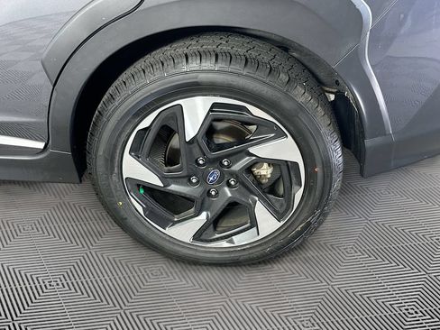 Used 2024 Subaru Crosstrek 2.5i Limited w/ Crosstrek Mirror Package AWD/4WD image 37