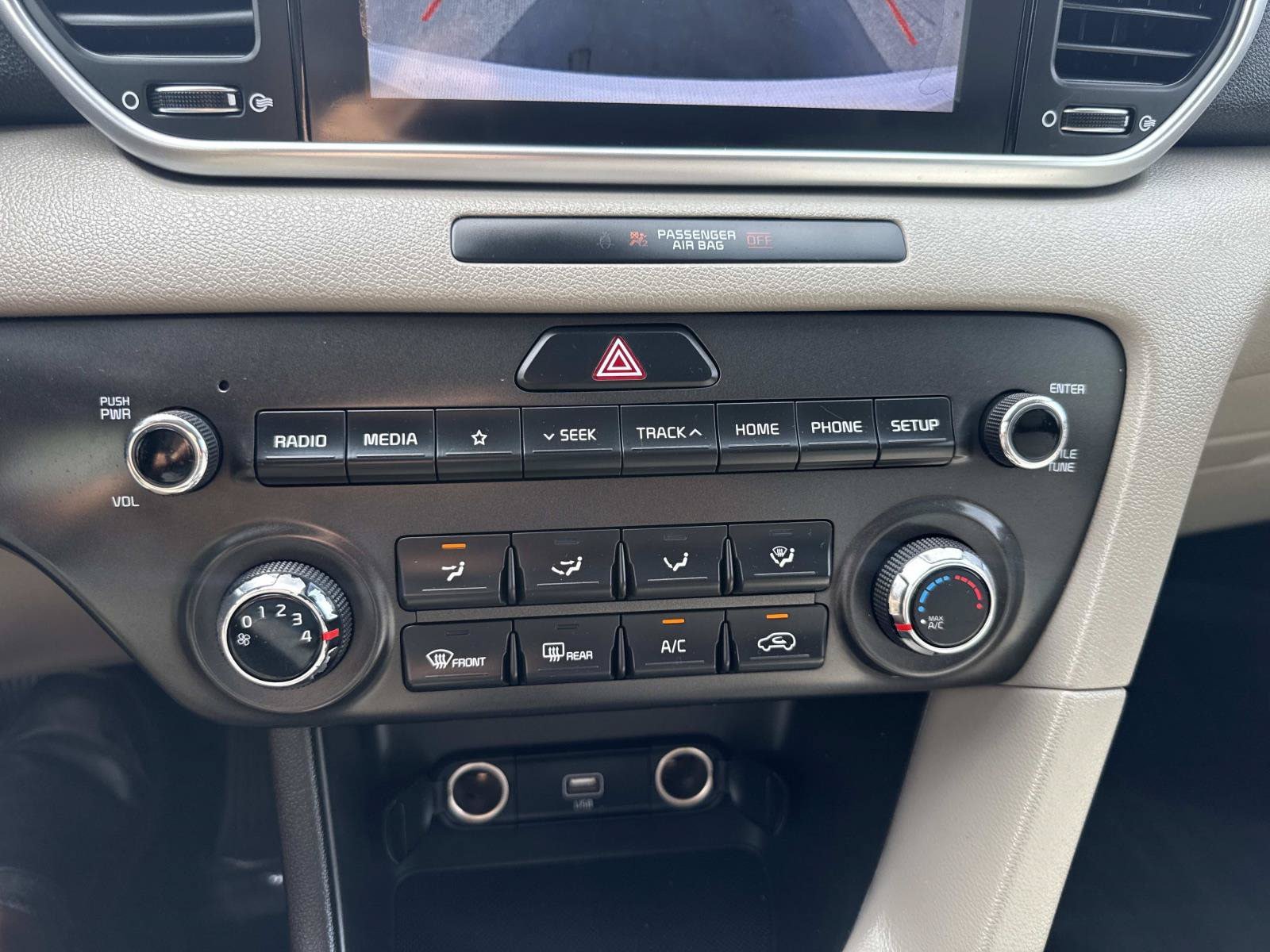 Used 2020 Kia Sportage LX AWD/4WD image 24