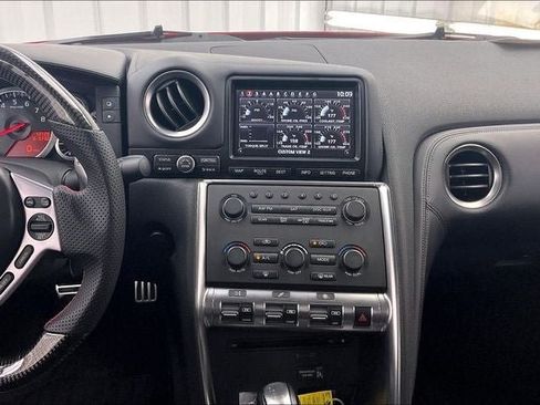 Used 2010 Nissan GT-R Premium AWD/4WD image 6
