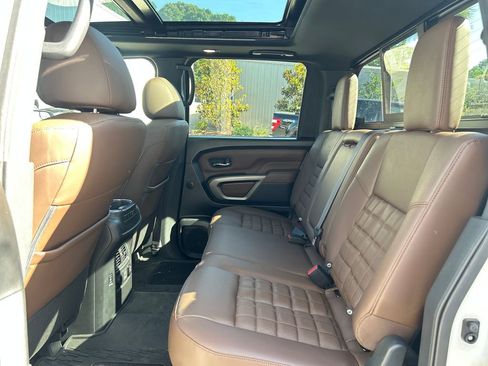 Used 2024 Nissan Titan Platinum Reserve w/ Moonroof Package AWD/4WD image 14