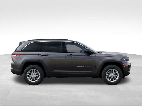 New 2026 Jeep Grand Cherokee Laredo AWD/4WD image 21