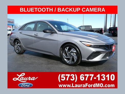 Used 2025 Hyundai Elantra Sport image 1