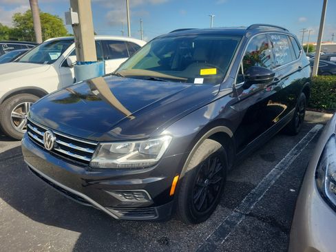 Used 2019 Volkswagen Tiguan SE w/ Panoramic Sunroof Package AWD/4WD image 1