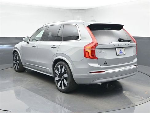 Used 2025 Volvo XC90 T8 Ultra image 6
