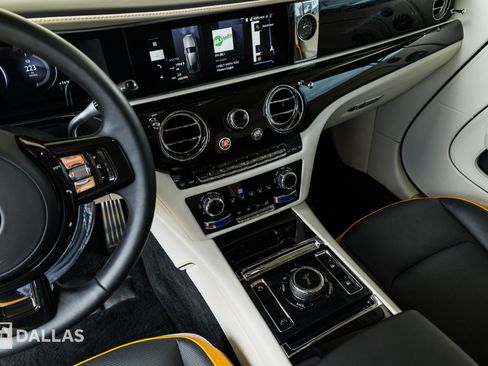 Used 2024 Rolls-Royce Spectre w/ Spectre Launch Package AWD/4WD image 29