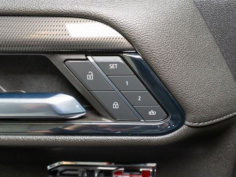 Used 2024 GMC Sierra 1500 AT4 w/ Technology Package image 16