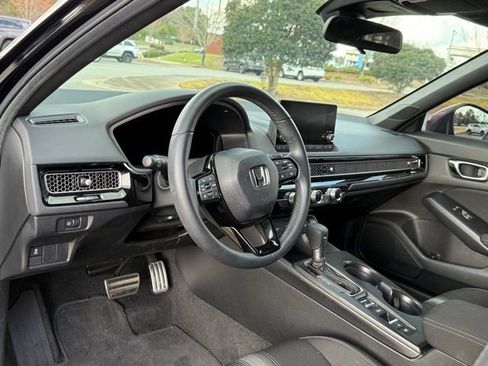 Used 2025 Honda Civic Sport image 16